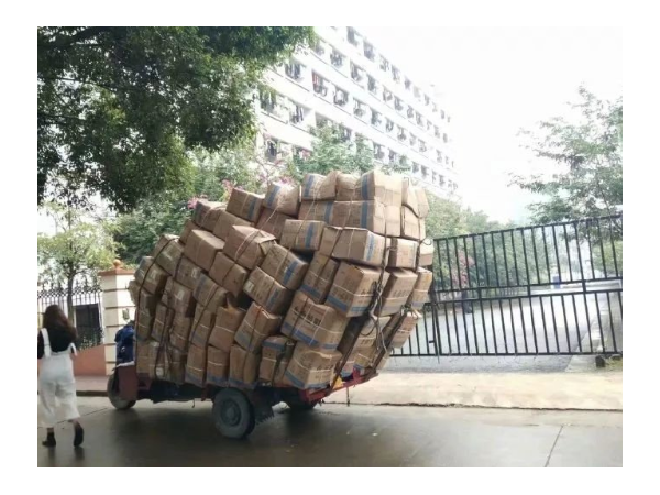 邁世與你分享一則正能量小故事：雖生活不易，但也要樂觀